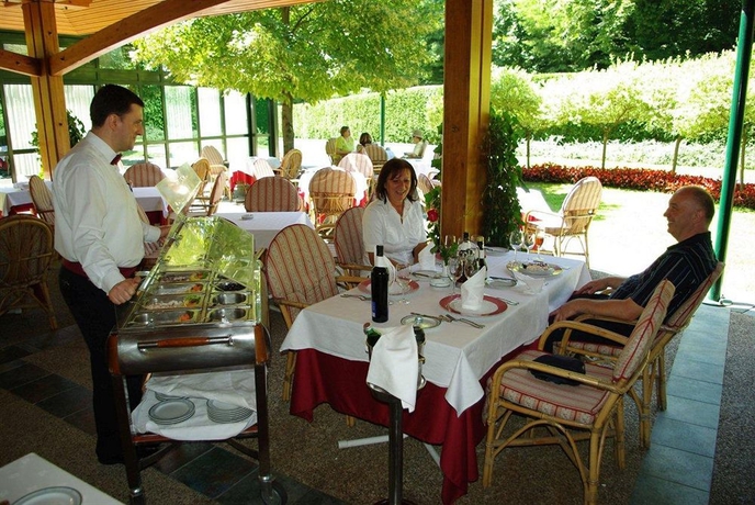 Imagen del bar/restaurante del Hotel As, Zagreb. Foto 7