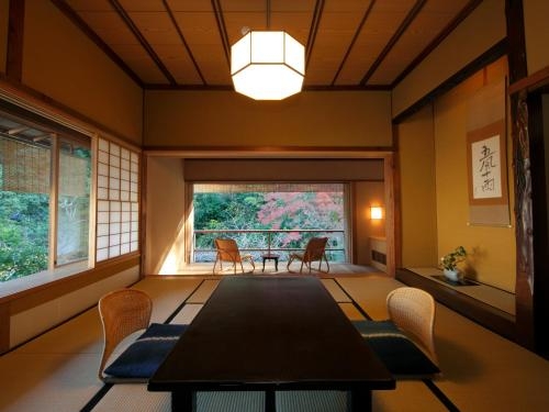 Imagen de la habitación del Hotel Asaba. Foto 6