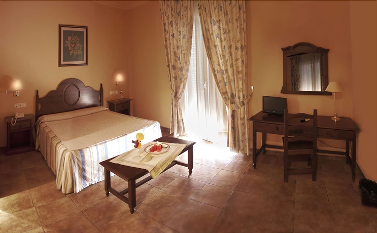 Imagen de la habitación del Hotel Asador Albenzaire. Foto 11