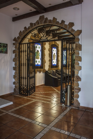 Imagen del bar/restaurante del Hotel Asador Albenzaire. Foto 2