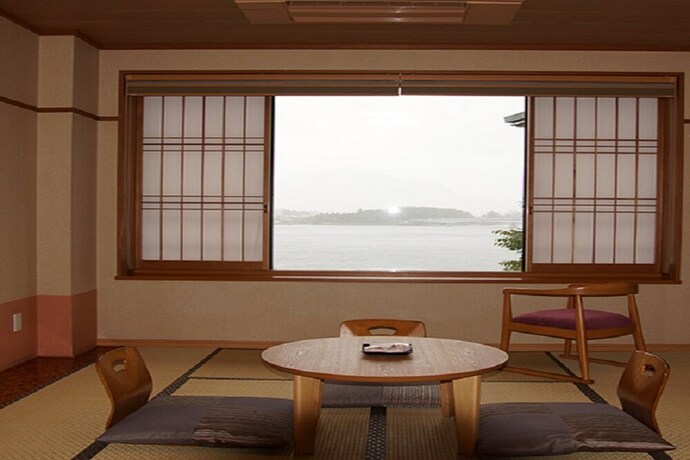 Imagen de la habitación del Hotel Asafuji. Foto 20