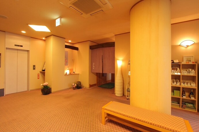 Imagen de los interiores del Hotel Asafuji. Foto 29