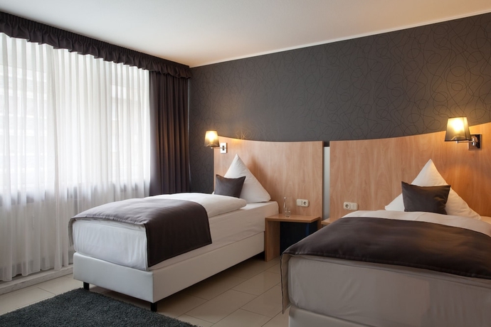 Imagen de la habitación del Hotel Asahi. Foto 13