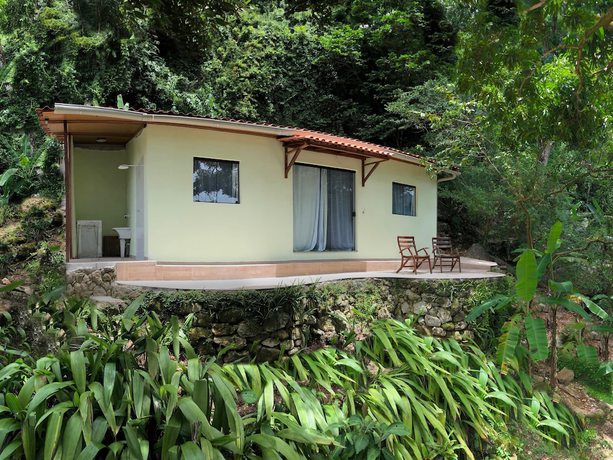 Imagen de la habitación del Hotel Asalem. Foto 14