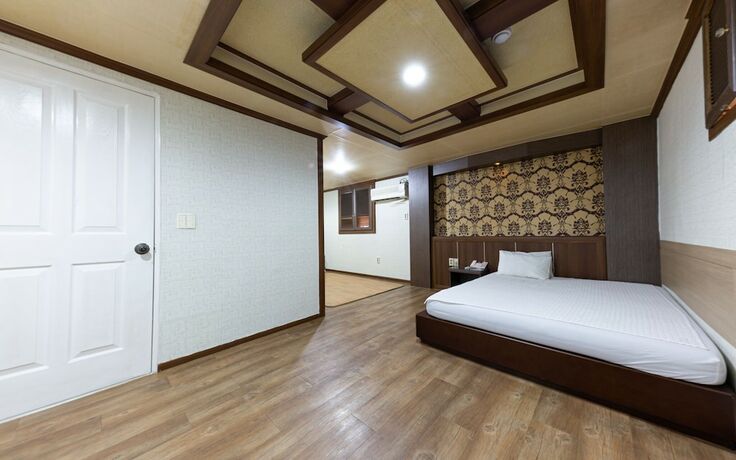 Imagen de la habitación del Hotel Asan Alps Motel. Foto 15