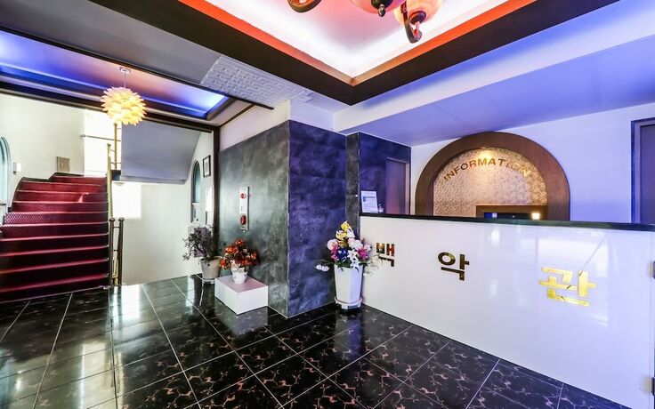 Imagen general del Hotel Asan Baegakgwan. Foto 11