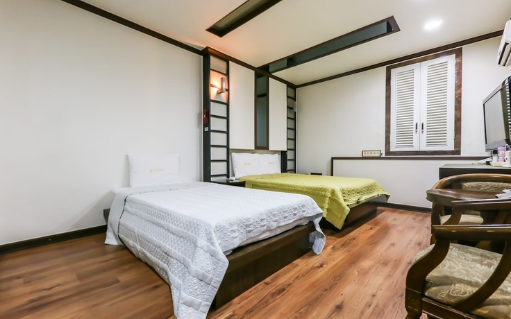 Imagen de la habitación del Hotel Asan Crystal. Foto 7