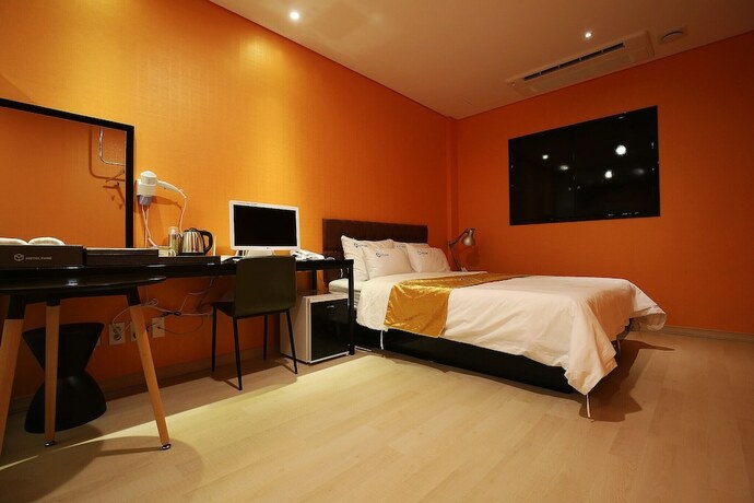 Imagen de la habitación del Hotel Asan Cube. Foto 34