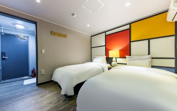 Imagen de la habitación del Hotel Asan E-plus. Foto 16