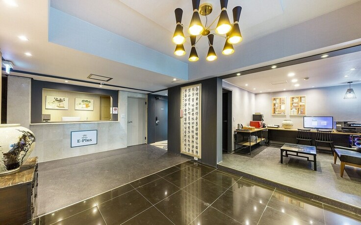 Imagen de los interiores del Hotel Asan E-plus. Foto 34