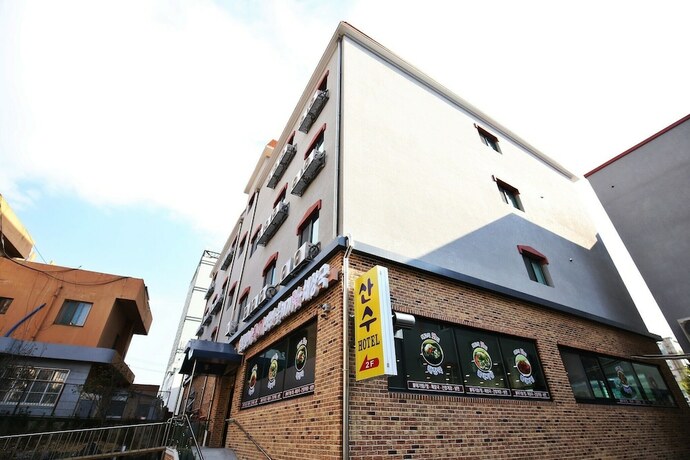 Imagen general del Hotel Asan. Foto 1
