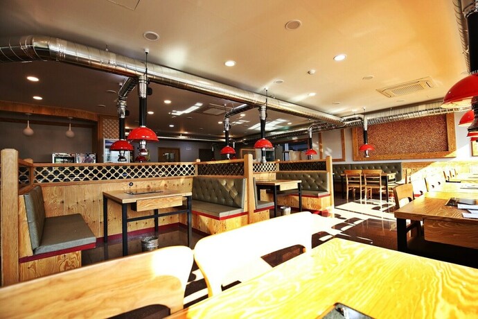 Imagen de los interiores del Hotel Asan. Foto 28