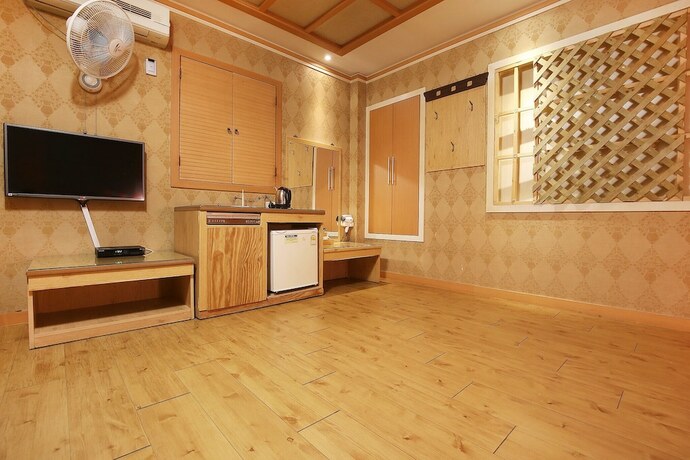 Imagen de la habitación del Hotel Asan Hill Star Park. Foto 22