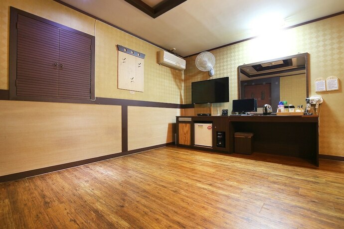 Imagen de la habitación del Hotel Asan Hill Star Park. Foto 23