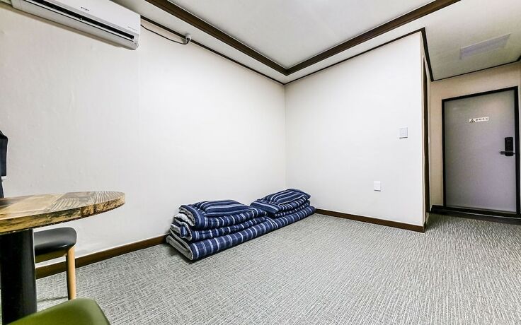 Imagen general del Hotel Asan Marina. Foto 4