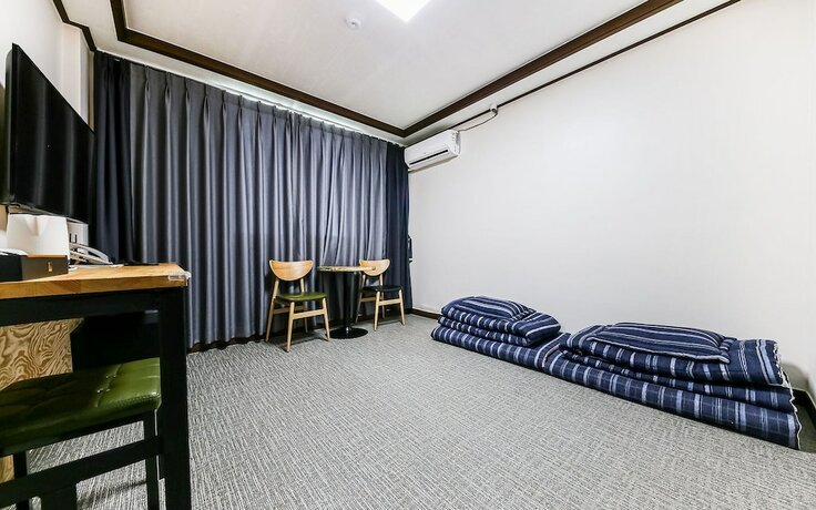 Imagen de la habitación del Hotel Asan Marina. Foto 20