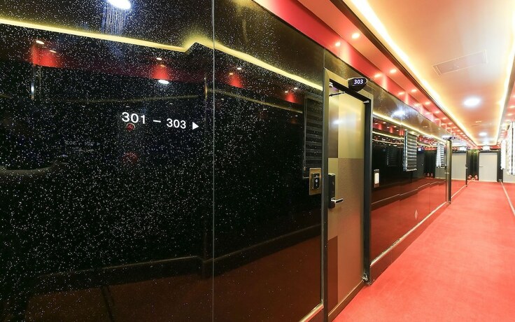 Imagen general del Hotel Asan Marina. Foto 12