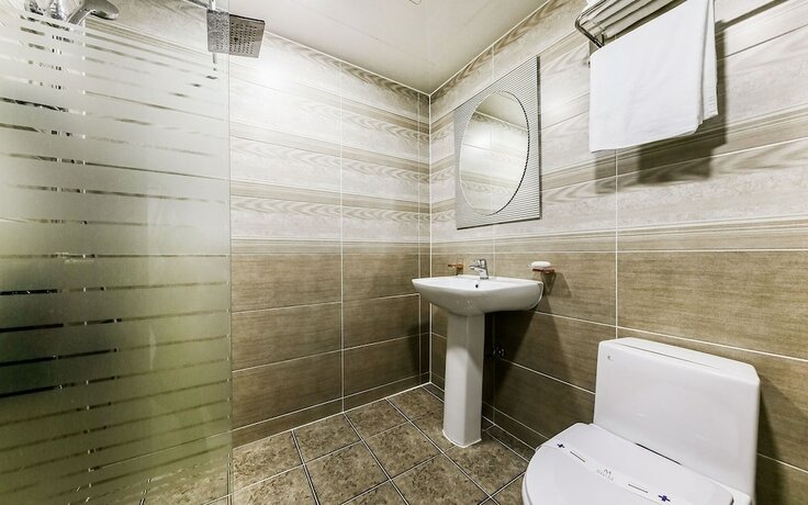 Imagen general del Hotel Asan Marina. Foto 14