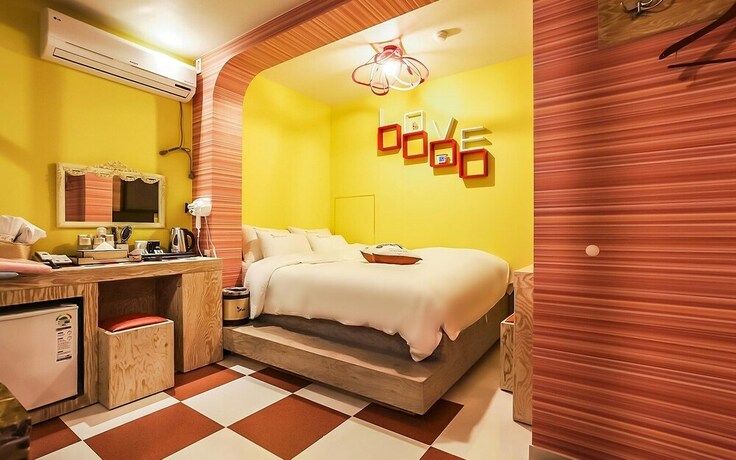 Imagen de la habitación del Hotel Asan Nabi. Foto 21