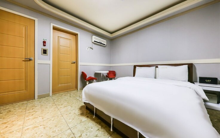 Imagen general del Hotel Asan Opera. Foto 10