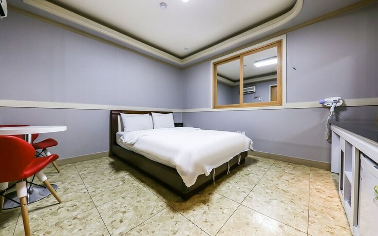 Imagen de la habitación del Hotel Asan Opera. Foto 25