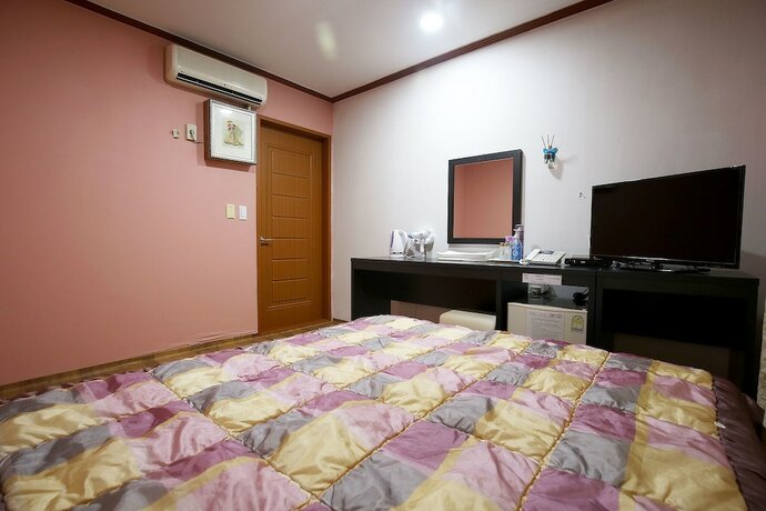 Imagen general del Hotel Asan Palm Spring. Foto 15