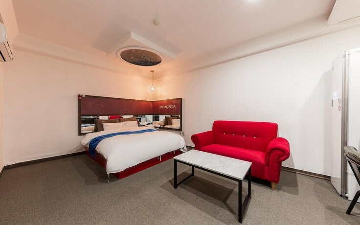 Imagen general del Hotel Asan Sangria. Foto 3