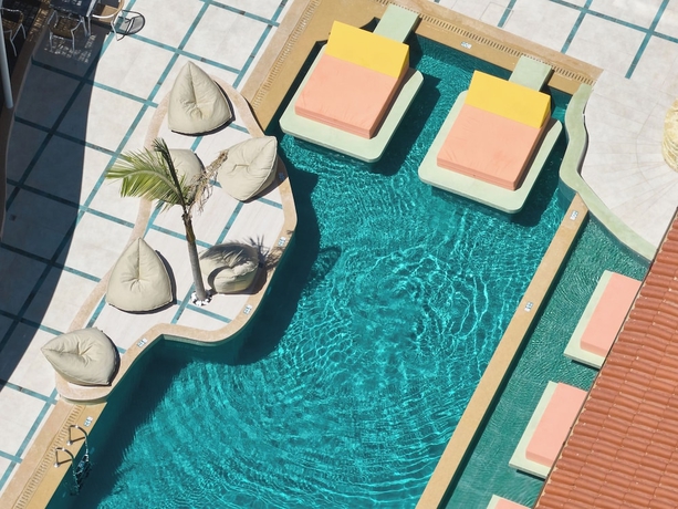 Imagen de la piscina del Hotel Asana. Foto 19