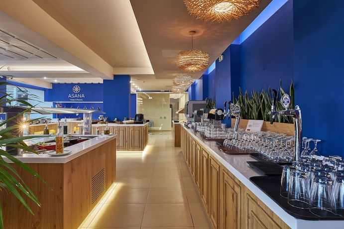 Imagen del bar/restaurante del Hotel Asana. Foto 4