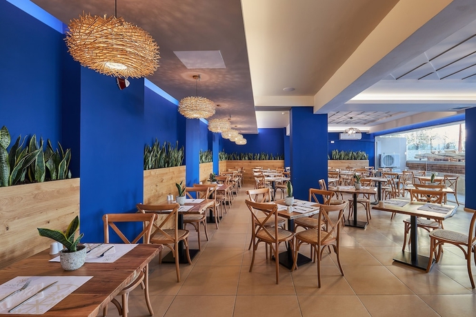 Imagen del bar/restaurante del Hotel Asana. Foto 7