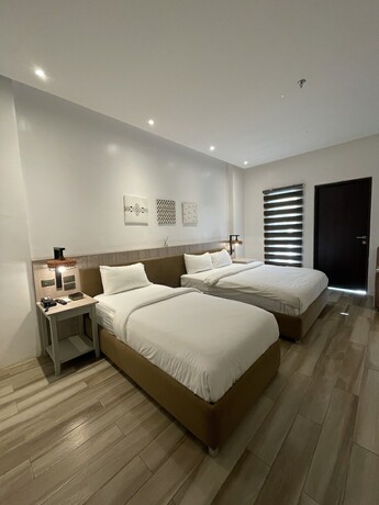 Imagen de la habitación del Hotel Asaricha Tropical Beach Resort. Foto 18