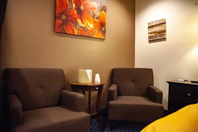 Imagen de la habitación del Hotel Asbury Inn and Suites. Foto 4