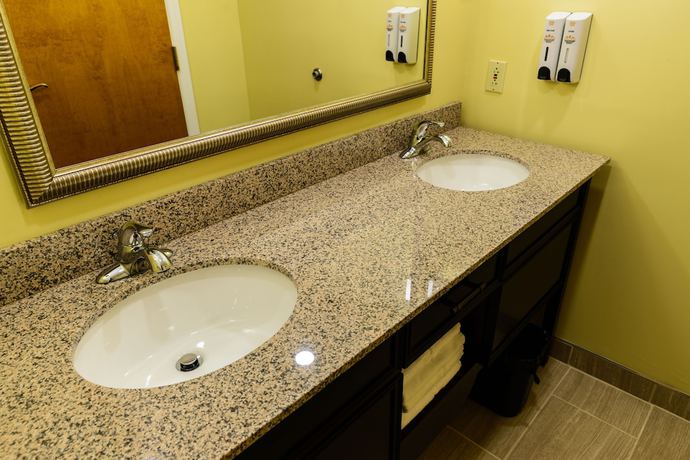 Imagen de la habitación del Hotel Asbury Inn and Suites. Foto 5