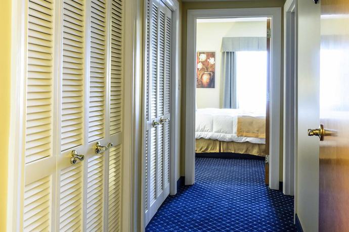 Imagen de la habitación del Hotel Asbury Inn and Suites. Foto 6