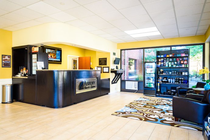 Imagen de los interiores del Hotel Asbury Inn and Suites. Foto 20