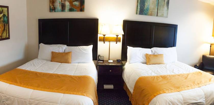 Imagen de la habitación del Hotel Asbury Inn and Suites. Foto 15
