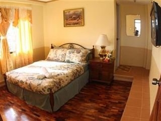 Imagen de la habitación del Hotel Ascendo Suites. Foto 2