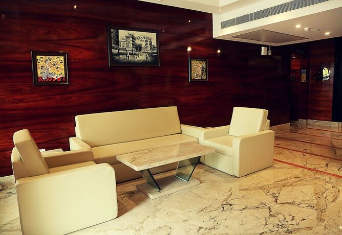 Imagen del bar/restaurante del Hotel Ascent Biz. Foto 14