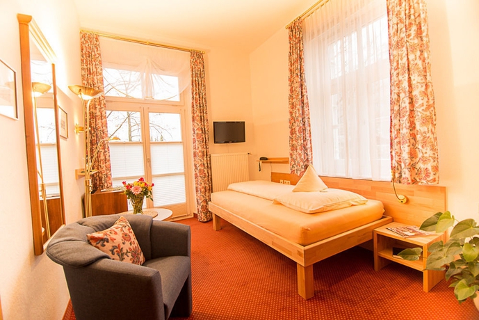 Imagen de la habitación del Hotel Aschenbrenner. Foto 4