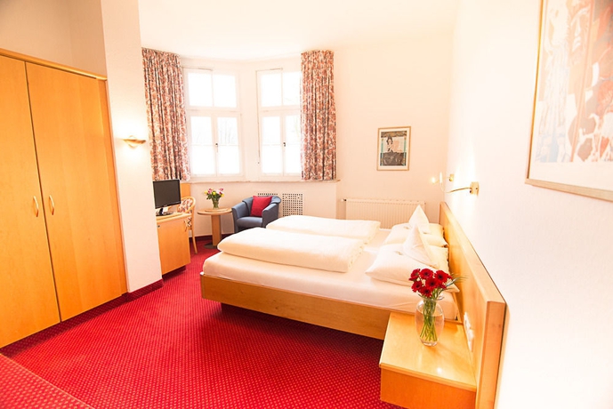 Imagen de la habitación del Hotel Aschenbrenner. Foto 6