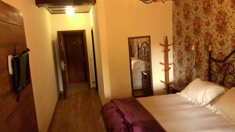 Imagen de la habitación del Hotel Ascona, Campos do Jordao. Foto 13