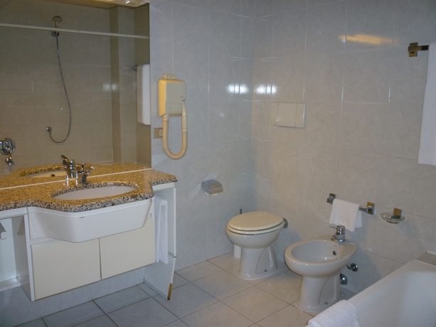 Imagen de la habitación del Hotel Ascot, Binasco. Foto 4