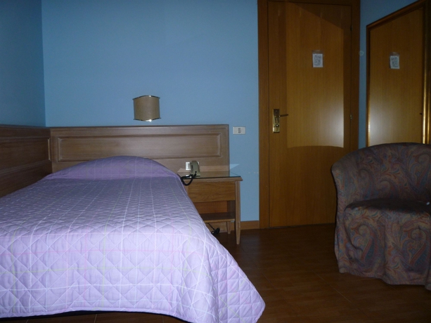 Imagen de la habitación del Hotel Ascot, Binasco. Foto 5