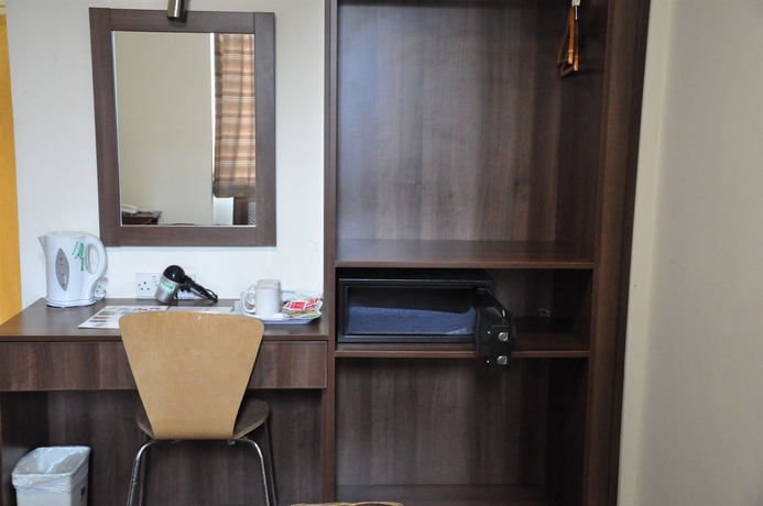 Imagen de la habitación del Hotel Ascot Hyde Park. Foto 6