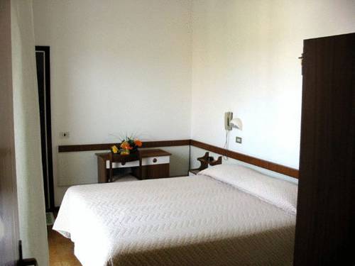 Imagen de la habitación del Hotel Ascot, Misano Brasile. Foto 10