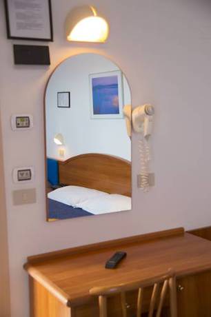 Imagen de la habitación del Hotel Ascot, Misano Brasile. Foto 11