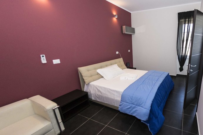 Imagen de la habitación del Hotel Ascot, Montano. Foto 3