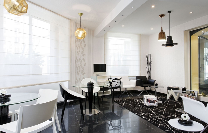 Imagen de los interiores del Hotel Ascot Opera. Foto 13