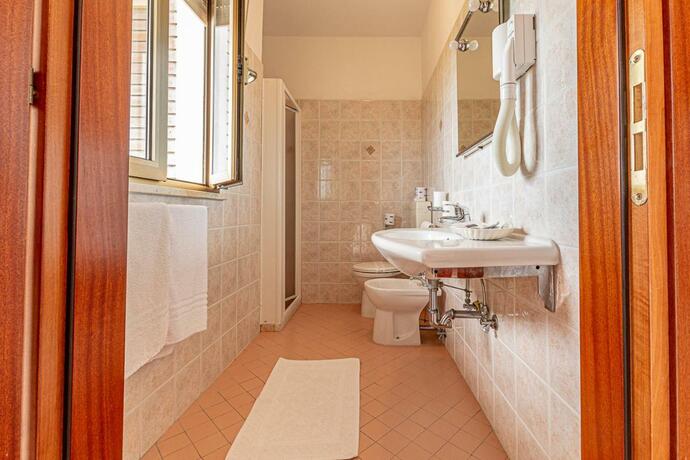 Imagen general del Hotel Ascot, Pinarella di Cervia. Foto 10