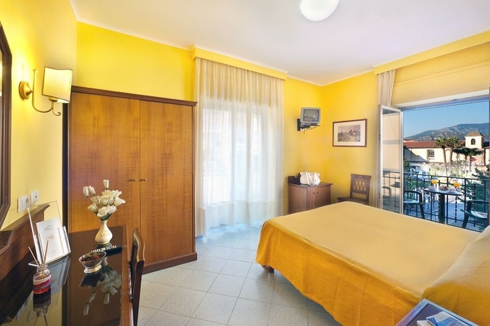 Imagen de la habitación del Hotel Ascot, Sorrento. Foto 6